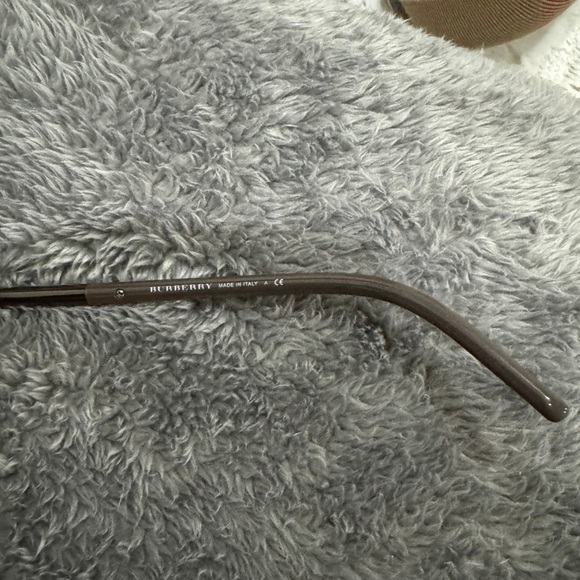 Burberry Sunglasses - Picture 4 of 8